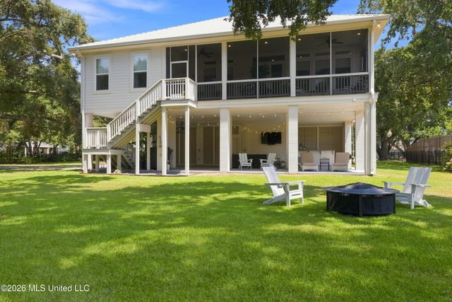 125 Terrace Drive, Pass Christian, MS 39571
