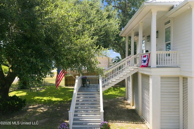 125 Terrace Drive, Pass Christian, MS 39571