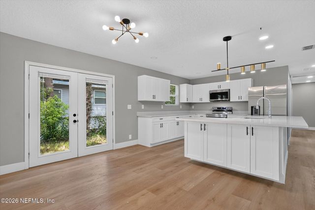 25 E 31ST Street, Jacksonville, FL 32206