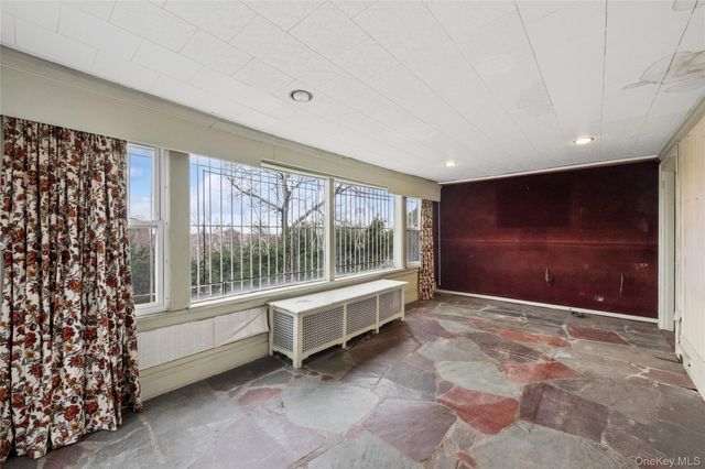 193-12 Foothill Avenue, Holliswood, NY 11423