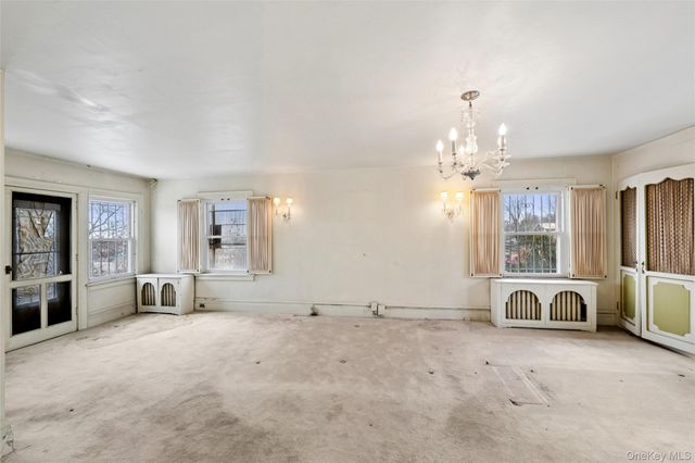 193-12 Foothill Avenue, Holliswood, NY 11423