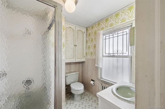 193-12 Foothill Avenue, Holliswood, NY 11423