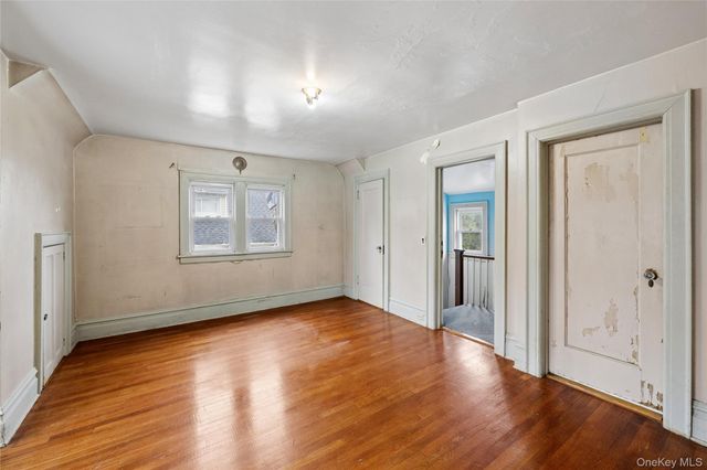 193-12 Foothill Avenue, Holliswood, NY 11423