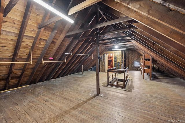 193-12 Foothill Avenue, Holliswood, NY 11423