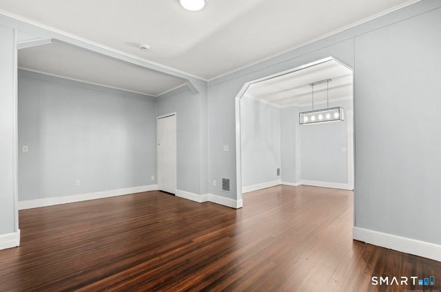 292 West Ivy Street 1st floor, New Haven, CT 06511