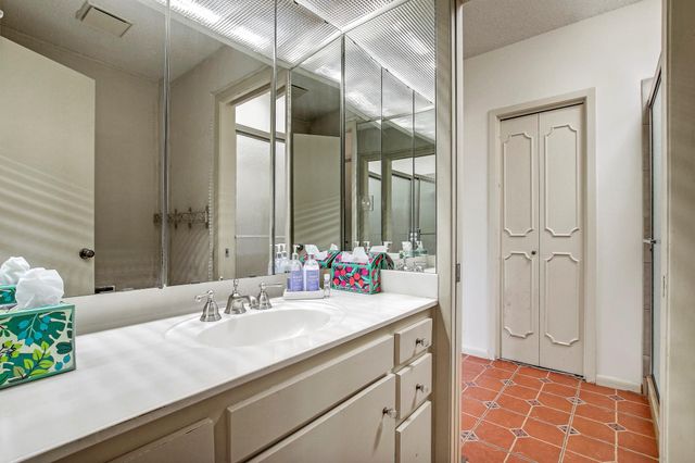 203 Ridgewood RD, Austin, TX 78746