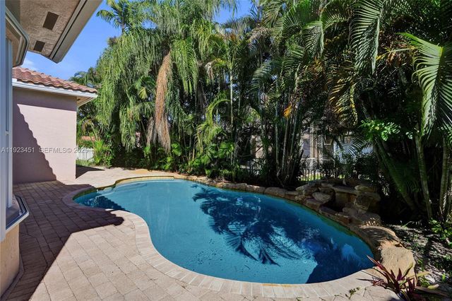 345 SW 188th Ave 345, Pembroke Pines, FL 33029