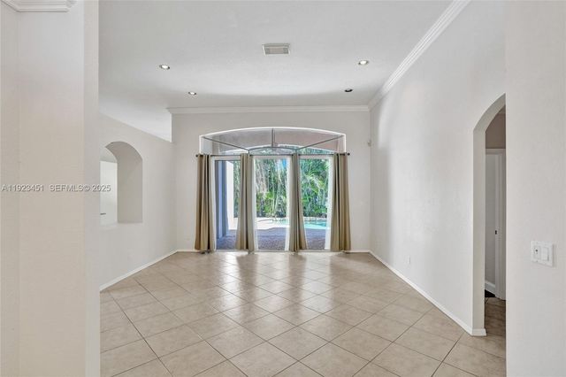 345 SW 188th Ave 345, Pembroke Pines, FL 33029