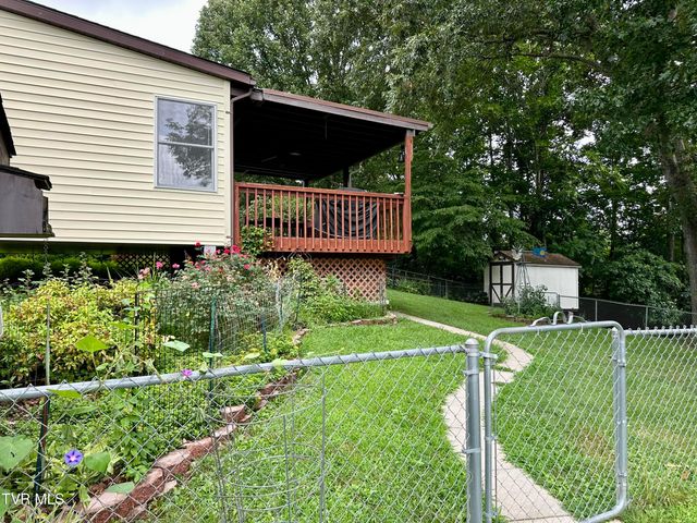 233 Lakeview Circle, Kingsport, TN 37663