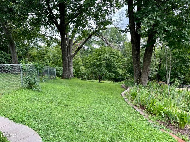 233 Lakeview Circle, Kingsport, TN 37663