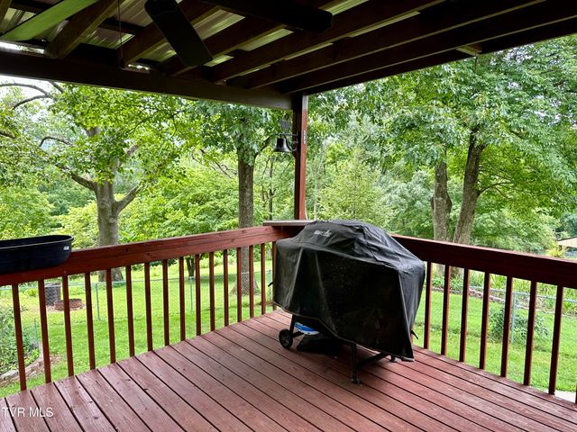 233 Lakeview Circle, Kingsport, TN 37663