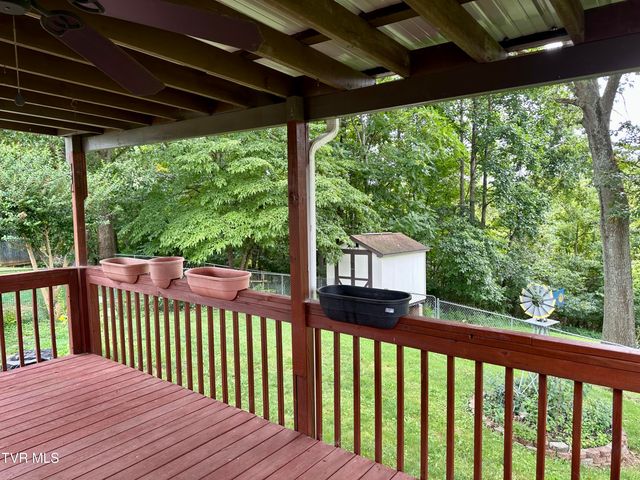 233 Lakeview Circle, Kingsport, TN 37663