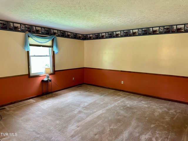 233 Lakeview Circle, Kingsport, TN 37663