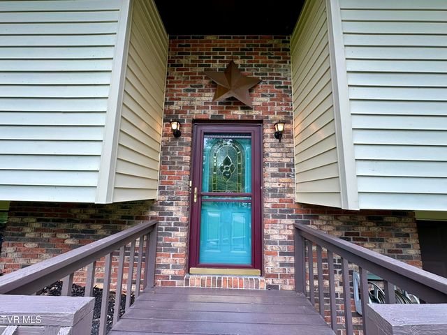 233 Lakeview Circle, Kingsport, TN 37663