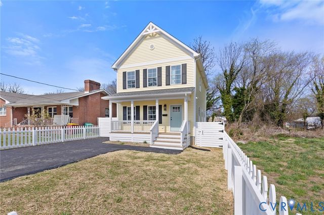 1005 Rome St, Petersburg, VA 23803