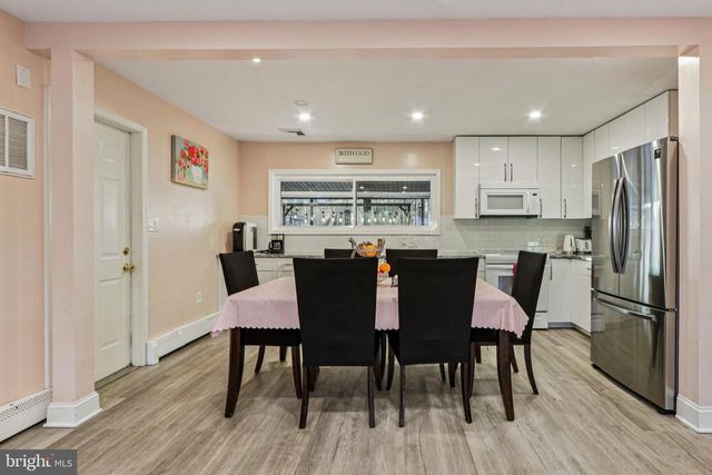 47 PLUMBRIDGE DR, Levittown, PA 19056