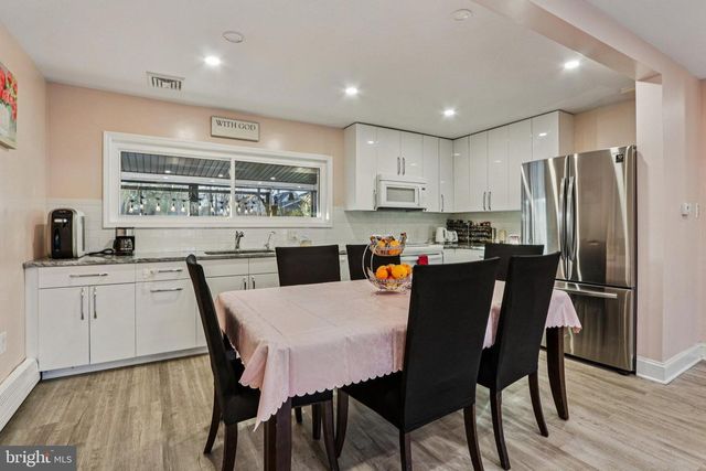 47 PLUMBRIDGE DR, Levittown, PA 19056