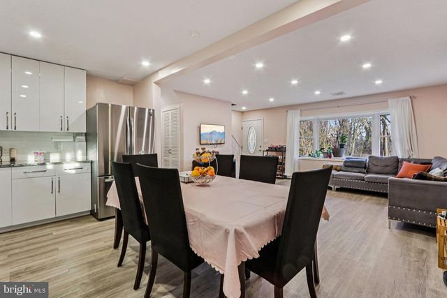 47 PLUMBRIDGE DR, Levittown, PA 19056