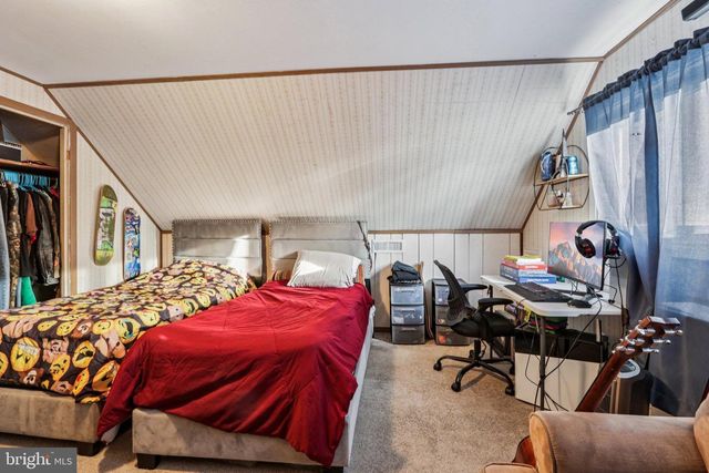 47 PLUMBRIDGE DR, Levittown, PA 19056