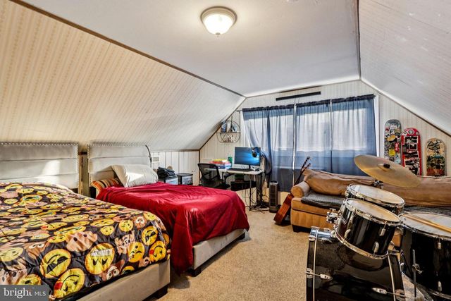 47 PLUMBRIDGE DR, Levittown, PA 19056