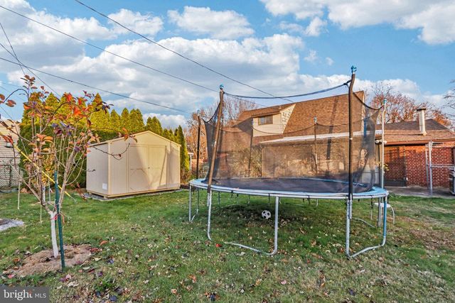 47 PLUMBRIDGE DR, Levittown, PA 19056