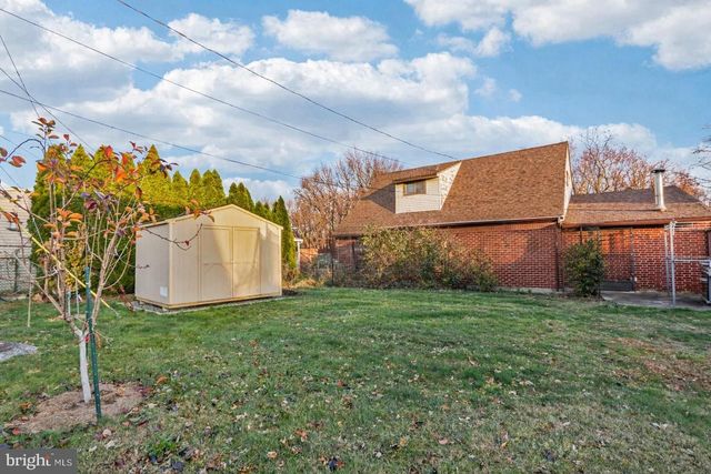 47 PLUMBRIDGE DR, Levittown, PA 19056