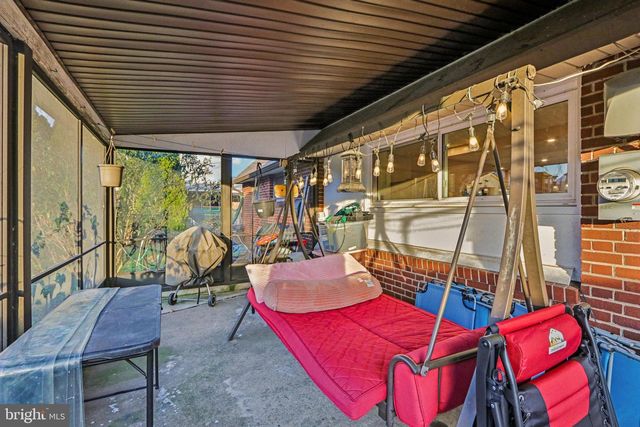 47 PLUMBRIDGE DR, Levittown, PA 19056