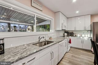 47 PLUMBRIDGE DR, Levittown, PA 19056