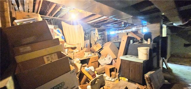 404 Ridgelawn Ave, Neshannock Twp, PA 16105