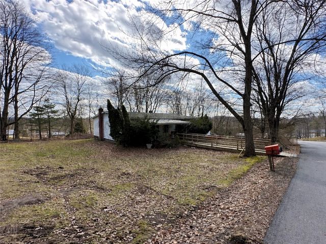 404 Ridgelawn Ave, Neshannock Twp, PA 16105