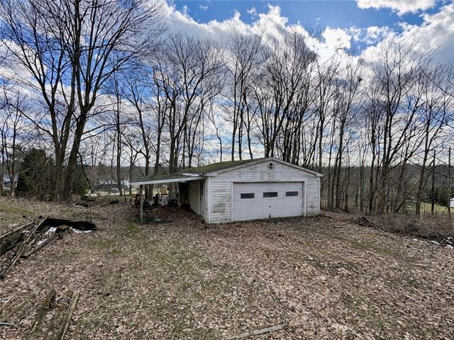 404 Ridgelawn Ave, Neshannock Twp, PA 16105