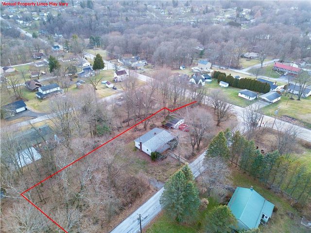 404 Ridgelawn Ave, Neshannock Twp, PA 16105