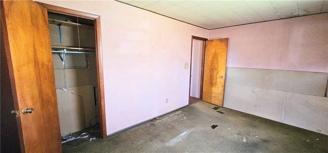 404 Ridgelawn Ave, Neshannock Twp, PA 16105