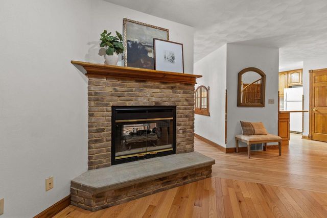 17 PAMELA COURT, Appleton, WI 54915