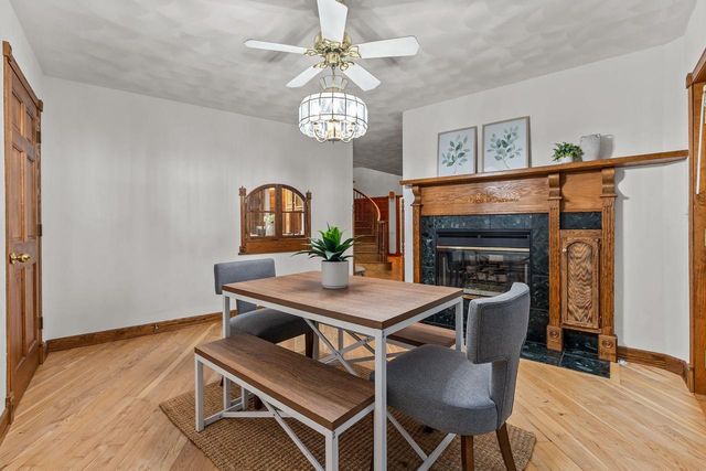 17 PAMELA COURT, Appleton, WI 54915