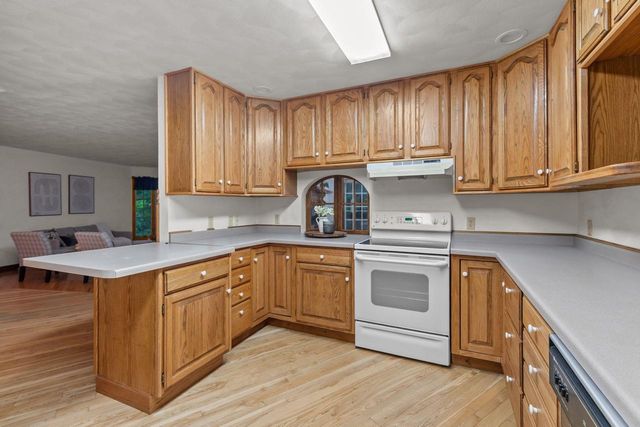 17 PAMELA COURT, Appleton, WI 54915