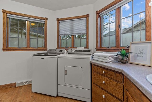 17 PAMELA COURT, Appleton, WI 54915