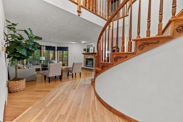 17 PAMELA COURT, Appleton, WI 54915