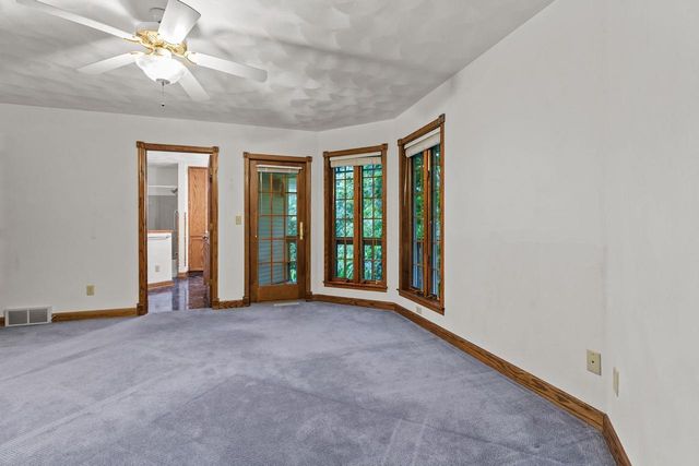 17 PAMELA COURT, Appleton, WI 54915