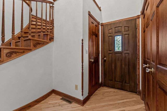 17 PAMELA COURT, Appleton, WI 54915