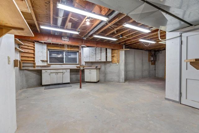 17 PAMELA COURT, Appleton, WI 54915