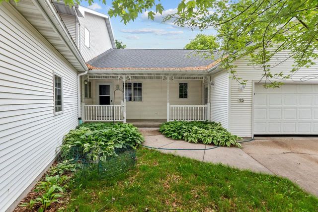 17 PAMELA COURT, Appleton, WI 54915