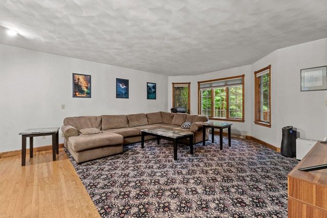 17 PAMELA COURT, Appleton, WI 54915