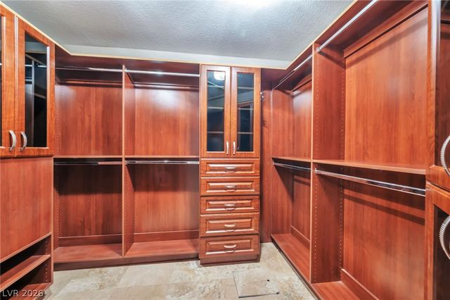 7802 Harbour Towne Avenue, Las Vegas, NV 89113
