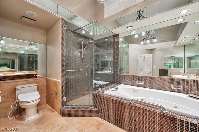 7802 Harbour Towne Avenue, Las Vegas, NV 89113