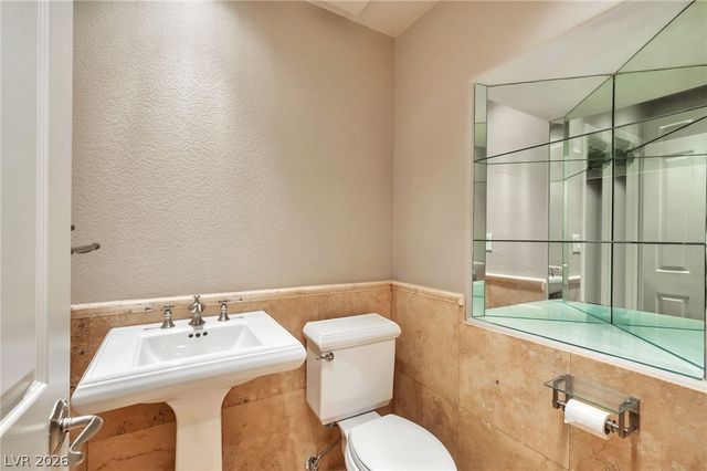 7802 Harbour Towne Avenue, Las Vegas, NV 89113
