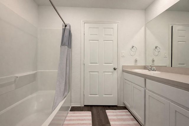 5423 Rosser Ruby Way, Brookshire, TX 77423