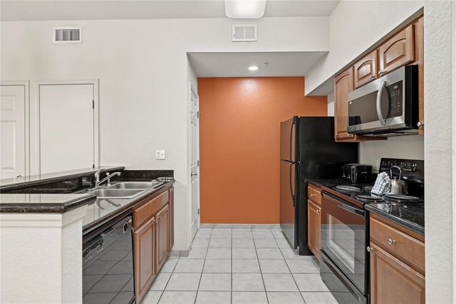 8101 RESORT VILLAGE DRIVE 3401, Orlando, FL 32821