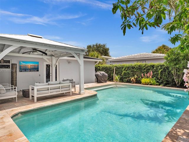 5121 NE 30th Ter, Lighthouse Point, FL 33064