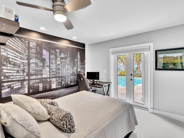 5121 NE 30th Ter, Lighthouse Point, FL 33064